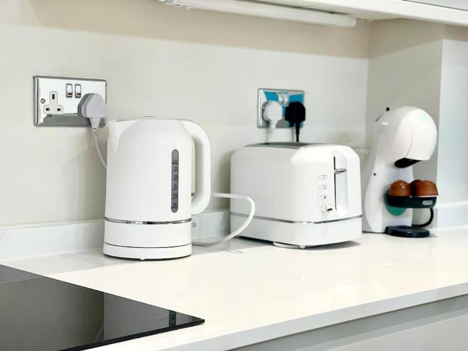 Apartment Stylish Urban Escape Bay Free Parking Cardiff