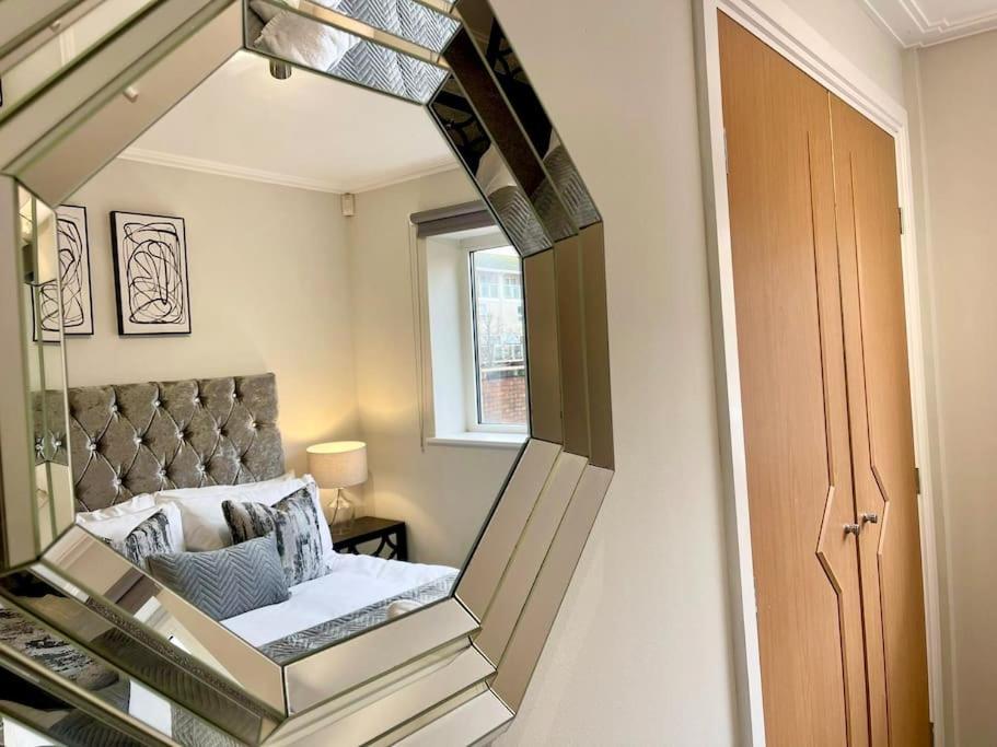 Apartment Stylish Urban Escape Bay Free Parking Cardiff